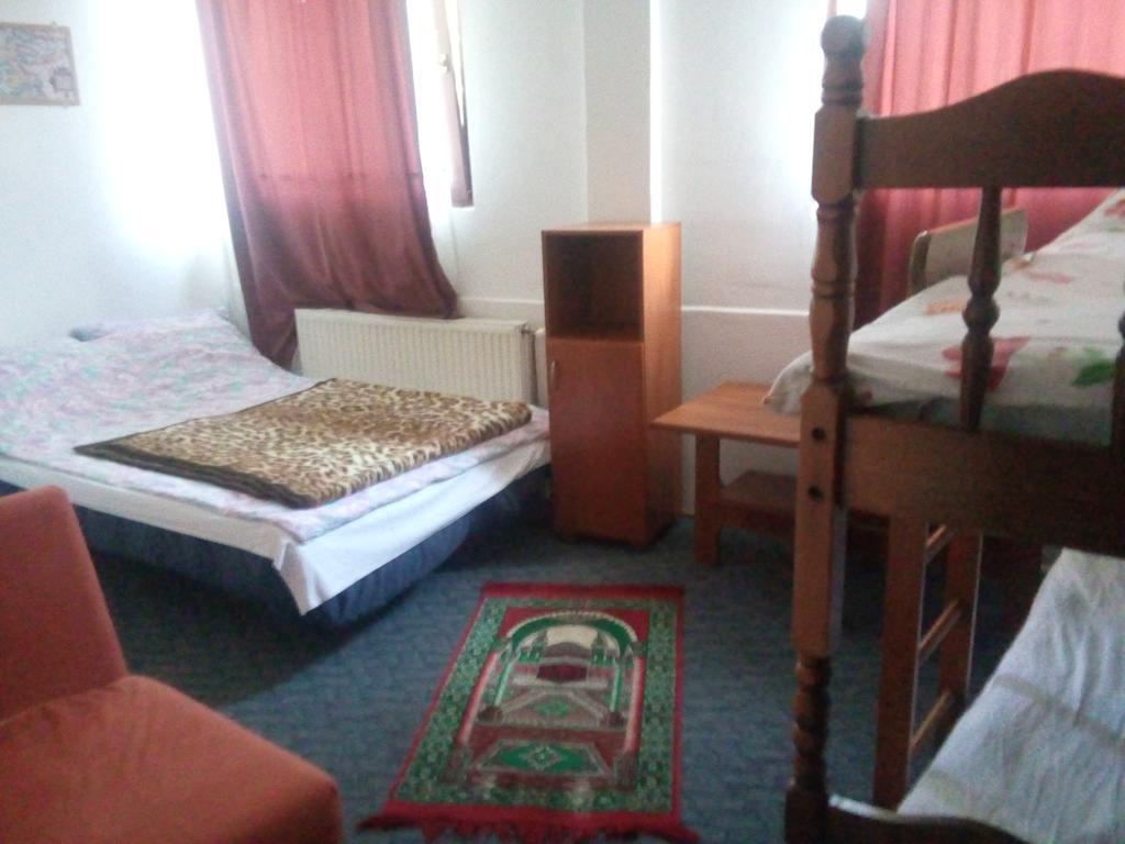 סראייבו Hostel Gonzo מראה חיצוני תמונה