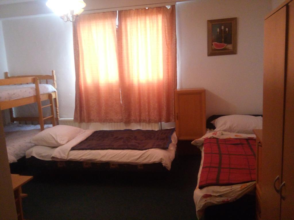 סראייבו Hostel Gonzo מראה חיצוני תמונה